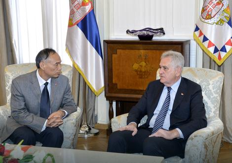 Tomislav Nikolić danas u razgovoru s ambasadorom Kine Li Mančangom